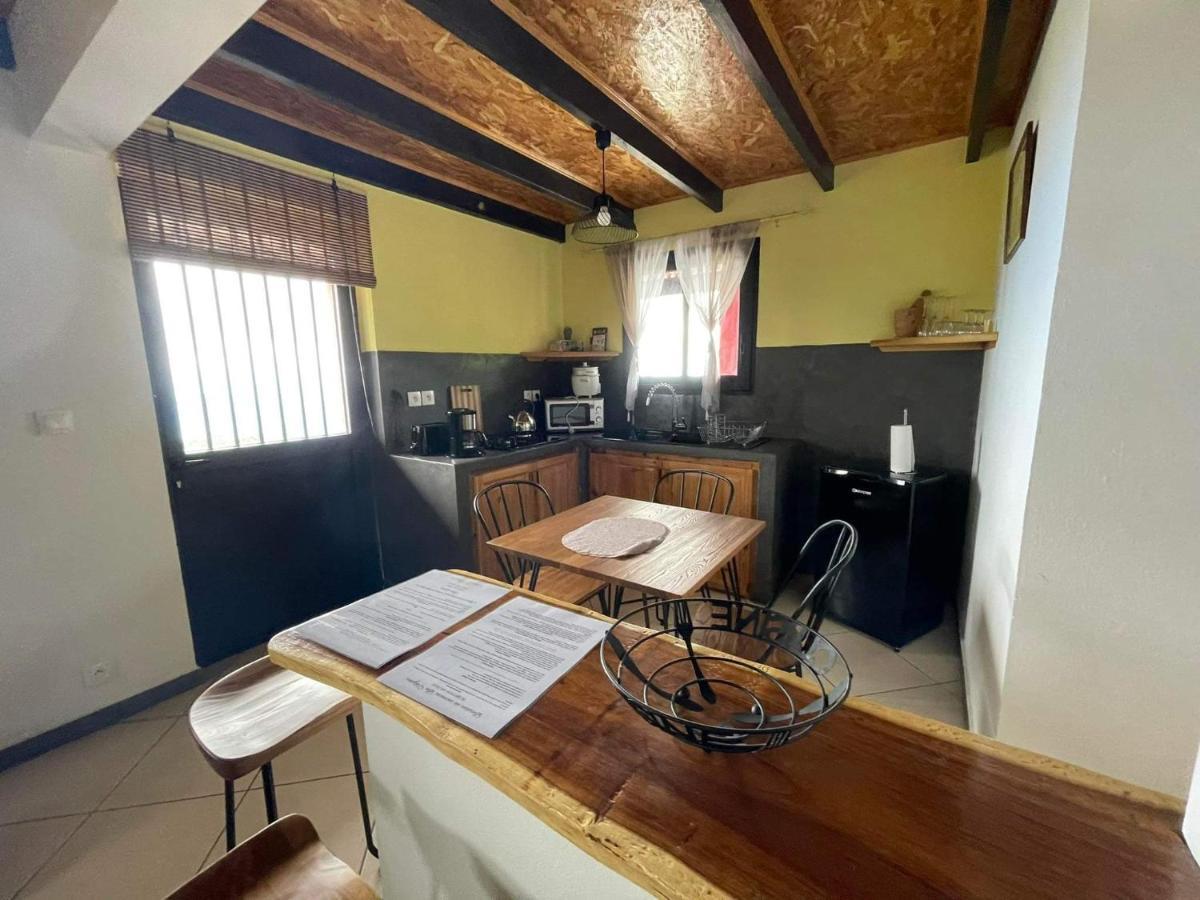 Les Vetyvers Trois Bassins Extérieur photo