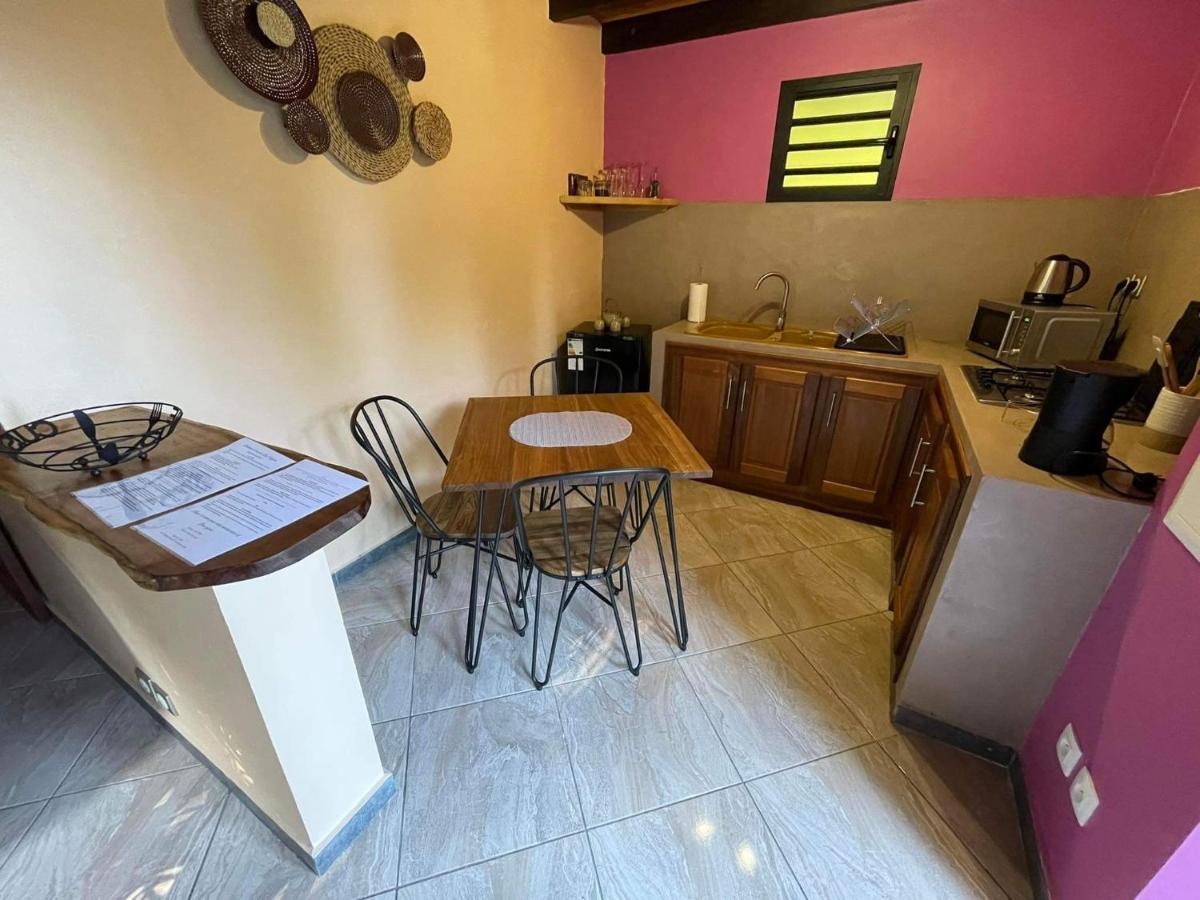 Les Vetyvers Trois Bassins Extérieur photo